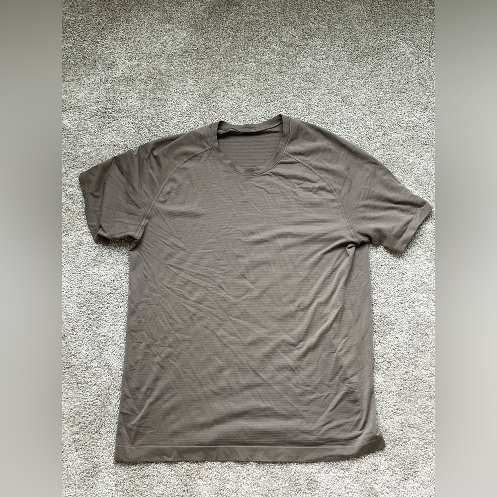 Lululemon Metal Vent